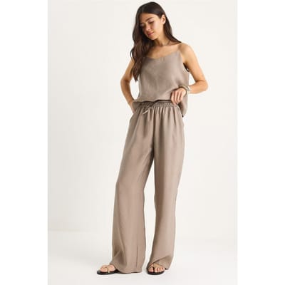Mouwloze Camisole en Wijde Pantalon Coördinaten Set