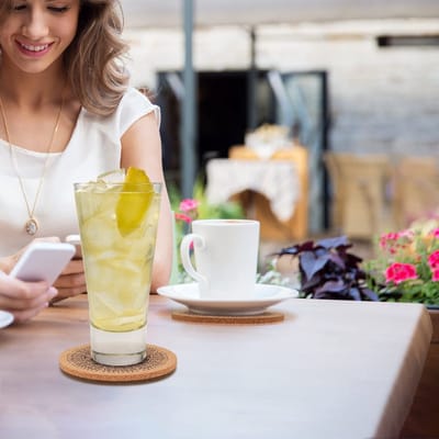 Dailygoods- Onderzetters 12 stuks - Onderzetters Kurk - Onderzetters met Houder - Herbruikbaar - Absorberend - 10 cm - Drankonderzetters