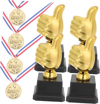 Kinder Trofee Set - Prijs Bekers - Wedstrijden Belonen - Gouden Cup Design - 4 Sets - Goud