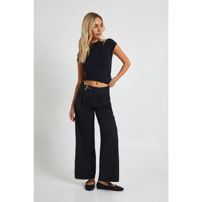 boohoo Dames Petite laaggesneden broek met rechte pijpen en ceintuur | Black | Maat: 14
