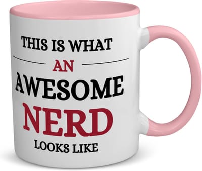 Akyol - an awesome nerd koffiemok - theemok - roze - Nerd - echte nerds - school - verjaardagscadeau - kado - gift - 350 ML inhoud