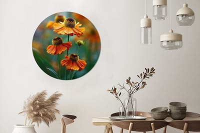 WallCircle - Wandcirkel - Muurcirkel - Oranje bloemen - Levendig - Wazige achtergrond - Aluminium - Dibond - 90x90 cm - Binnen en Buiten