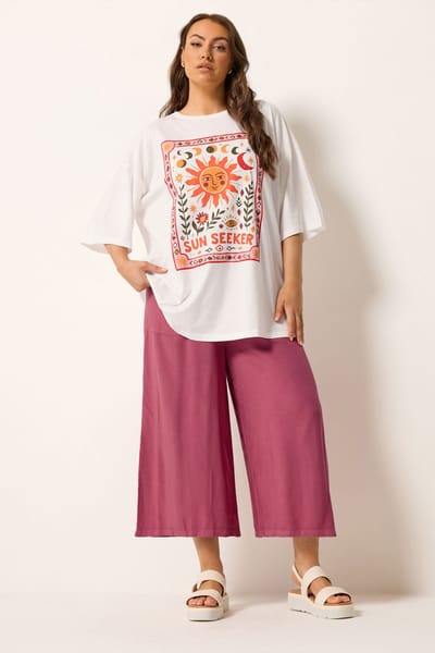 Yours Ivoorwit 'Sun Seeker' Boxy Tshirt Size 42