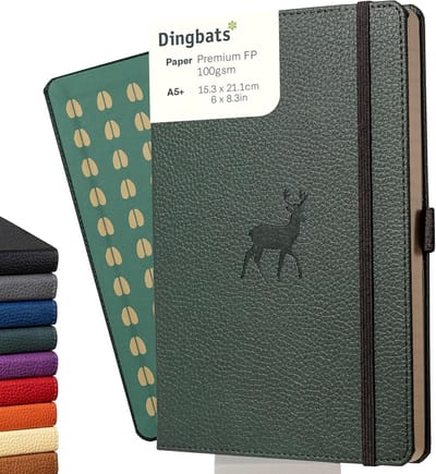 SnelShoppen - A5+ Notitieboek Hardcover - PU-leer, Microgeperforeerd 100gsm Crème Pagina's, Groen Hert, Met Binnenzak, Elastiek, Penhouder en Bladwijz