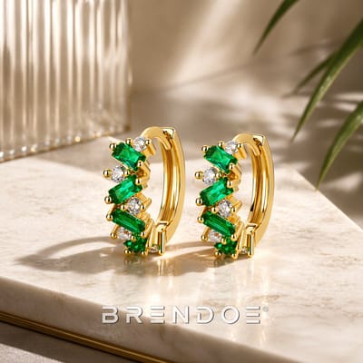 Brendoe Goudkleurige Oorringen Dames – Groene en Witte Zirkonia – Elegante Kleine Oorbellen