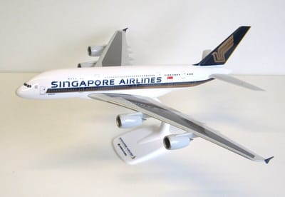 schaalmodel vliegtuig Singapore Airlines Airbus A380 schaal 1:200 lengte 36,50cm