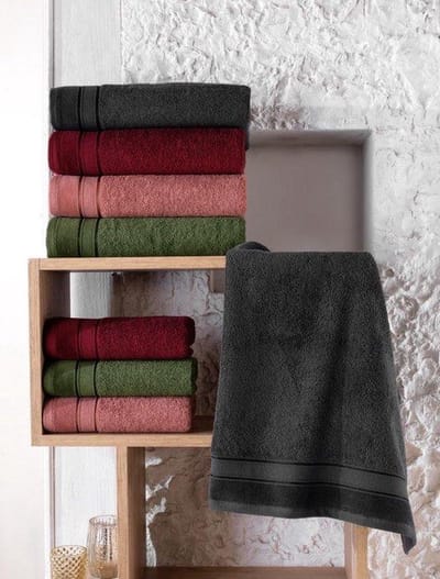 Lubna Home  Badhandoeken 70X140 cm Gekamde Katoen 4 PACK ELENA