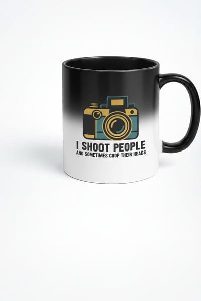 Fotografen Mok - I Shoot People - Magische Zwarte Koffiemok voor Fotografen
