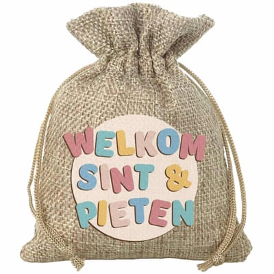 Folat - Cadeauzakje 'Welkom Sint & Pieten' - 18 x 25 cm - Welkom Sinterklaas - Sinterklaas versiering - Sinterklaas intocht - Sinterklaas en Piet -sinterklaas Cadeautjes