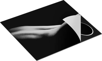 Chefcare Inductie Beschermer Blote Rug en Billen van een Vrouw - Erotiek - Zwart Wit - 60x50 cm - Afdekplaat Inductie - Kookplaat Beschermer - Inductie Mat