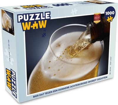 Puzzel Bier dat tegen een donkere achtergrond wordt gegoten - Legpuzzel - Puzzel 1000 stukjes volwassenen