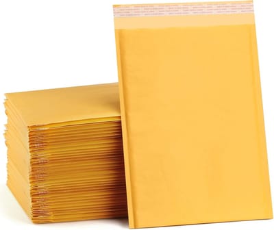BOTC Luchtkussen enveloppen - Kraft enveloppen - 380 stuks - Buitenafmetingen 220 x 280mm (22x28cm) - Hoge kwaliteit - Zelfklevend
