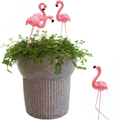 Set van 4 Roze Flamingo Tuinbeelden en Sculpturen, Decoratieve Buitenornamenten voor Tuin en Patio, Metalen Vogels voor Tuin en Achtertuin