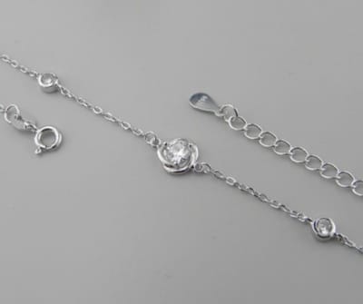 Zilver Armband Bloem met Zirkonia - Zirconia Flower Bracelet - Amona Jewelry