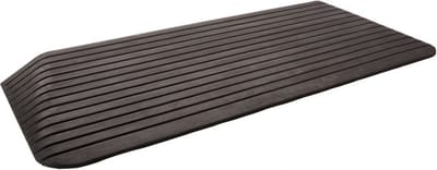 Rubbermagazijn - Oploopmat schuin - Hoogte 6,5cm - Volrubber - Portieken, Galerijen, Drempels, Verhogingen en obstakels