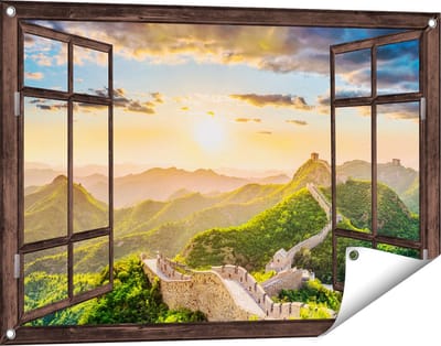 Gards Tuinposter Doorkijk De Chinese Muur door de Bergen met Zon - 90x60 cm - Tuindoek - Tuindecoratie - Wanddecoratie buiten - Tuinschilderij