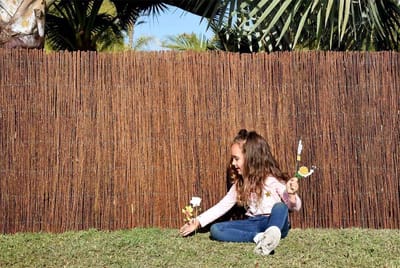Wilgenschutting Natural Breeco voor de afdekking, schaduw of afbakening van je tuin. 2 x 3 m Bruin