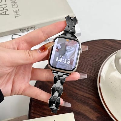 MY PROTECT - Luxe Metalen D Bandje - Geschikt Voor Apple Watch Bandje - Series 1/2/3/4/5/6/7/8/9/10/SE/Ultra - 44mm - 45mm - 46mm - 49mm - Zwart
