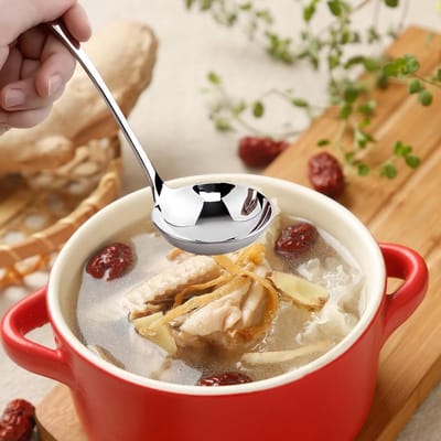 Klein RVS Sauslepel van 8,5 Inch - Ideaal voor Soep, Stoofschotels en Saus - Duurzaam en Stevig Keukengerei voor Thuis, Restaurant en Catering