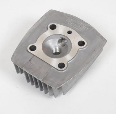 cilinderkop rsm voor bromfiets peugeot 50 103 sp 11710331 nieuw
