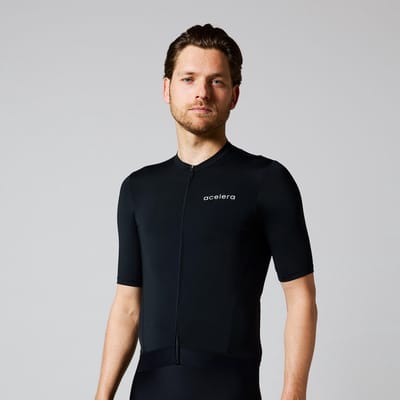 Acelera Intermediate Wielershirt | Fietsshirt Heren Korte Mouw | Wielrenshirt | Fietskleding | Zwart | Maat M