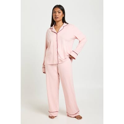 boohoo Dames Plus Jersey Pyjama Set Met Pijpdetail Lange Mouw & Broek | Baby Roze | Maat: 44