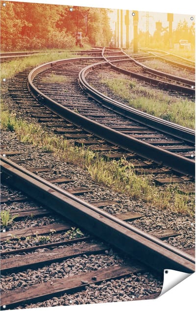 Gards Tuinposter Rails Spoorwegen naast Elkaar - 120x160 cm - Tuindoek - Tuindecoratie - Wanddecoratie buiten - Tuinschilderij