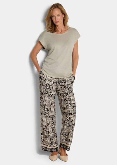 Topje met schitterende glans - goudkleurig - Gr. 44 van Goldner Fashion