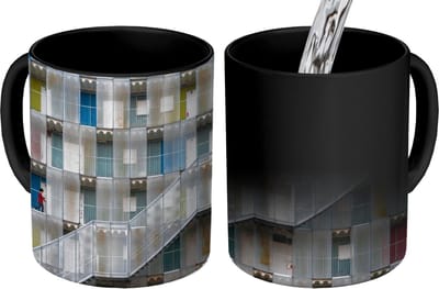 Magische Mok - Foto op Warmte Mokken - Koffiemok - Deuren - Appartementen - Trappen - Kleurrijk - Magic Mok - Beker - 350 ML - Theemok