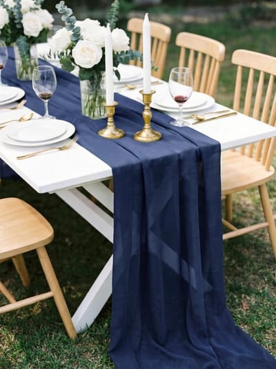 Chiffon Tafelloper - Decoratieve Tafeldecoratie - Feestelijke Aankleding - Zachte Tule Stof - 70 x 300 cm - Marineblauw