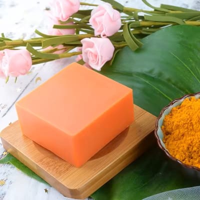 Turmeric zeep - kurkuma - ontstekingsremmend - antibacterieel - antioxiderend - Nu met gratis scrubwashandje bij bestelling vanaf 4 stuks*