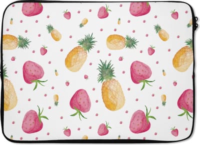 Laptophoes 14 inch - Ananassen - Aardbeien - Sjablonen - Laptop sleeve - Binnenmaat 33x23 cm - Zwarte achterkant