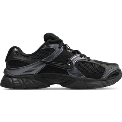 Nike V5 RNR Sneakers Heren - Zwart - Maat 42.5 - Mesh/Synthetisch