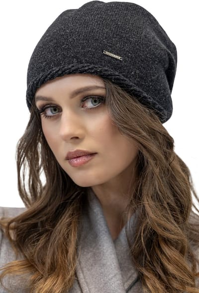 Vivisence Dames Wintermuts Wol Met Zachte Voering - Melange Patroon En Subtiele Logo Plaatje - Perfecte Pasvorm Dankzij Twee Plooien Achteraan Voor Warmte En Comfort In Koude Dagen - Zwart gemêleerd