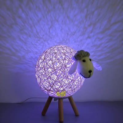 Ortho® - Nachtlamp Schaap Groot - Tafellamp - Dimbaar - Nachtlampje - Afstandsbediening - RGB Kleuren - Dimbaar - Kinderkamer - Handgeweven - Groot RGB