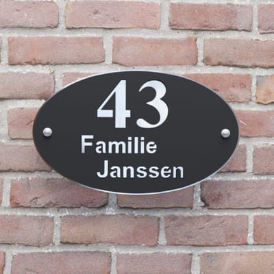 Naambordje voordeur - Huisnummerbord - Ovaal - 25x15 - zwart/zilver - RVS afstandshouders