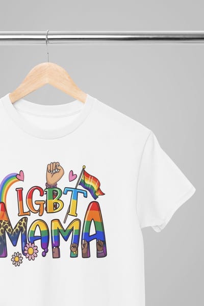 Pride shirt - Lgbt Mama - Wurban Wear | Gay pride | Pride kleding | Regenboog kleding | Pride | Pride vlag | Regenboog vlag | Regenboog | LGBTQ | LHBTI | Liefde | Transgender | Crossdress | Amsterdam | Rainbow | lgbt shirt | Wit