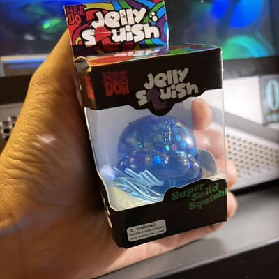 Nieuwe Needoh Fuzz Bal Kwallen Squishy Knijp Sensorisch Speelgoed Willekeurige Kleur Zacht Stressverlichtend Speelgoed Schattig Ontspannend non-original