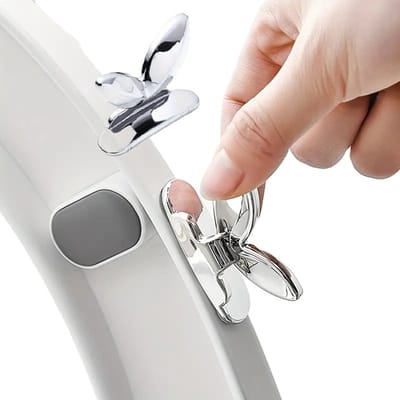 Toiletbrilverhoger / Tiller / Lifter – Hygiënische Toiletdop Lifter met Vlinderontwerp | Duurzaam & Ruimtebesparend – Zilverkleurig – 1,5 × 3,7 × 4,7 cm
