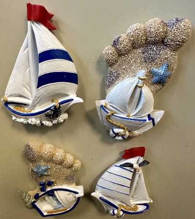 Koelkastmagneten "Sea life" - Set van 4 stuks - Polyresin - meerkleurig + glitters - hoogte 8 x 5 x 1 cm - Koelkastmagneten - Woondecoratie - Woonaccessoires