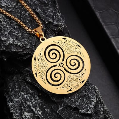 Nouveau Collier Européen et Américain en Acier Inoxydable Pendentif Homme Collier Chaîne Boîte Bijoux beige