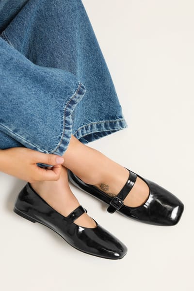 Yours Zwarte Mary Janeballerina’S Met Lakdetail En Gesp In Brede Pasvormesize 37EEE
