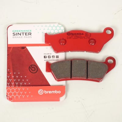 Plaquette de frein Brembo pour Moto BMW 1150 R Rt 2001 à 2005 MR242 / arrière Neuf