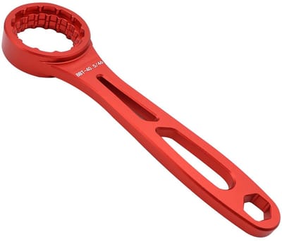 Dailygoods- Trapassleutel 4-in-1 - Fietsgereedschap - Verwijderaar - Aluminiumlegering - 15 mm - Totale lengte 21 cm