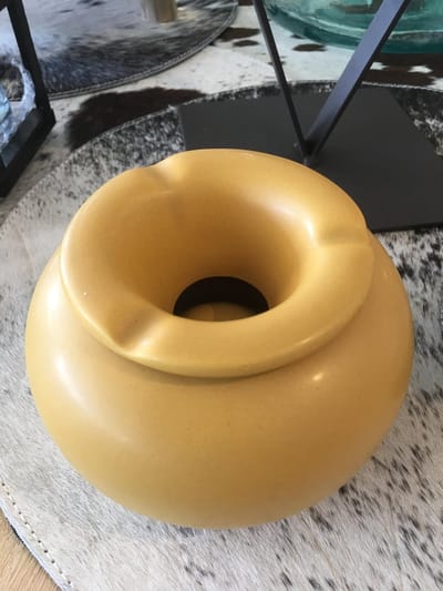 asbak keramiek - Accessoire voor sigaretten ronde Asbak -Tafelasbak - Geel