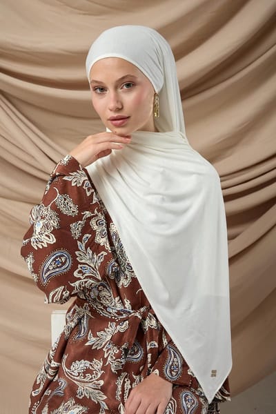 SILK HOME Crème Premium Jersey Sjaal - Hoofddoek - Hoofddeksel - Hijab