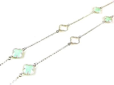 model Fiori open klavers collier in zilver muntgroene klavers