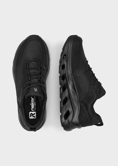 Weerbestendige sneakers met snelvetersluiting - zwart - Gr. 36 van Goldner Fashion