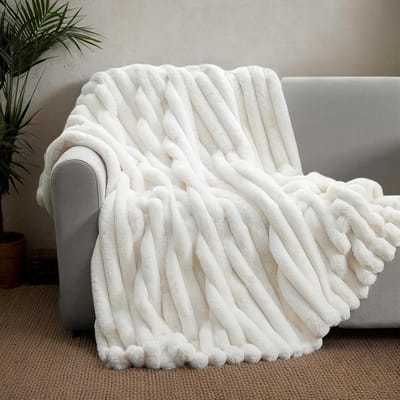 Luxe Dubbellaagse Pluche Plaid voor Bank en Bed - Zacht en Comfortabel