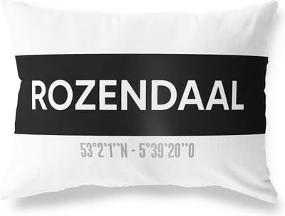 Tuinkussen ROZENDAAL - GELDERLAND met coördinaten - Buitenkussen - Bootkussen - Weerbestendig - Jouw Plaats - Studio216 - Modern - Zwart-Wit - 50x30cm